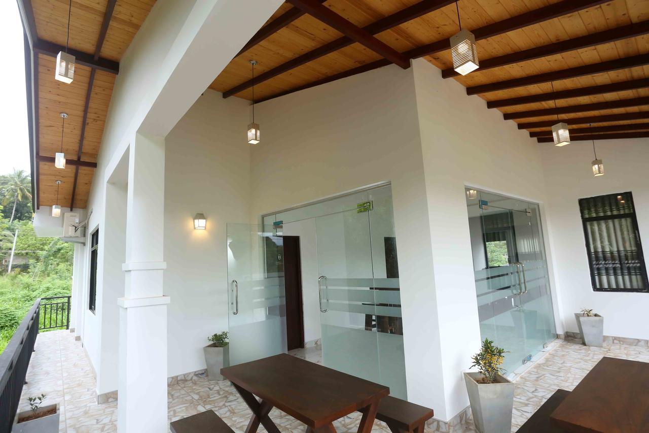 ديغانا Madhusanka Holiday Home المظهر الخارجي الصورة